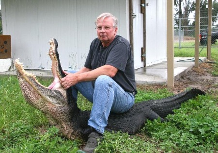 George 10'8" gator Florida hunt